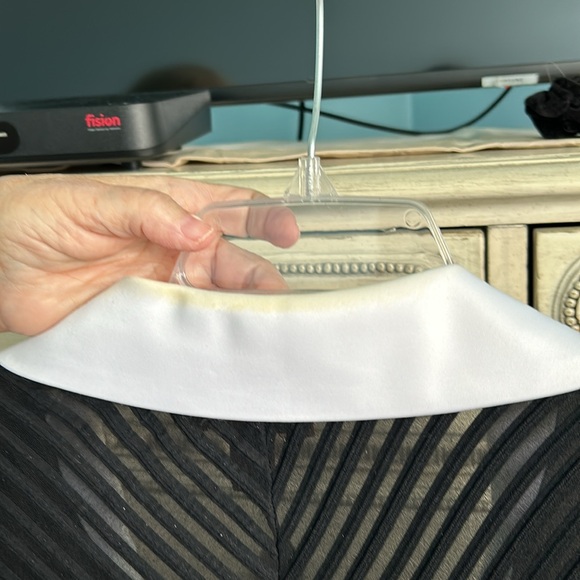 JS Collections Blouse - Picture 3 of 8